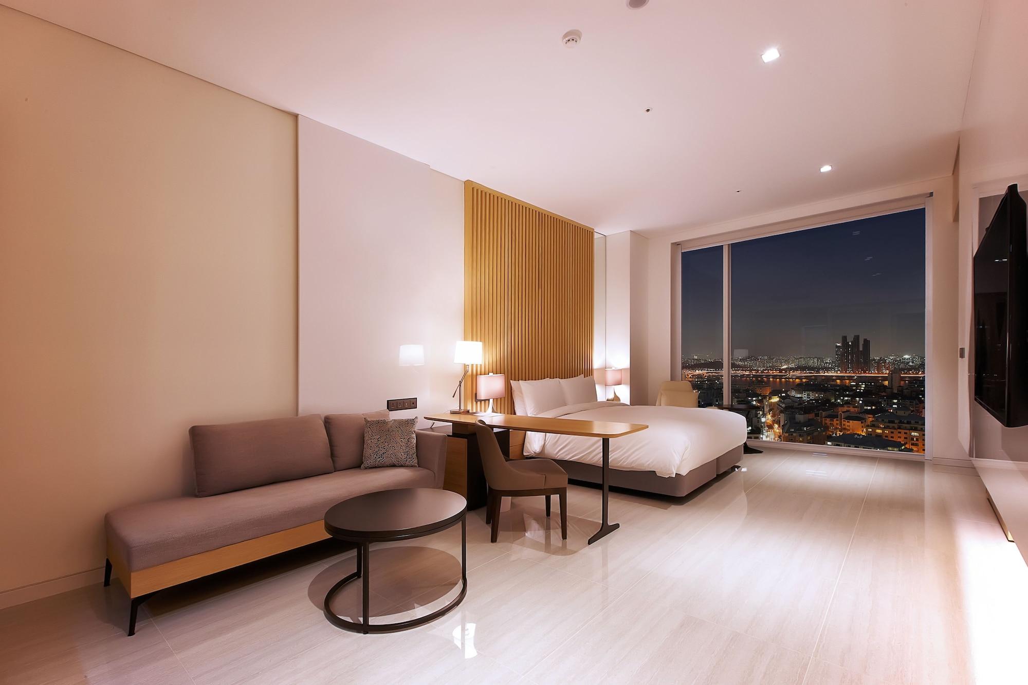 Hotel Entra Gangnam 3*