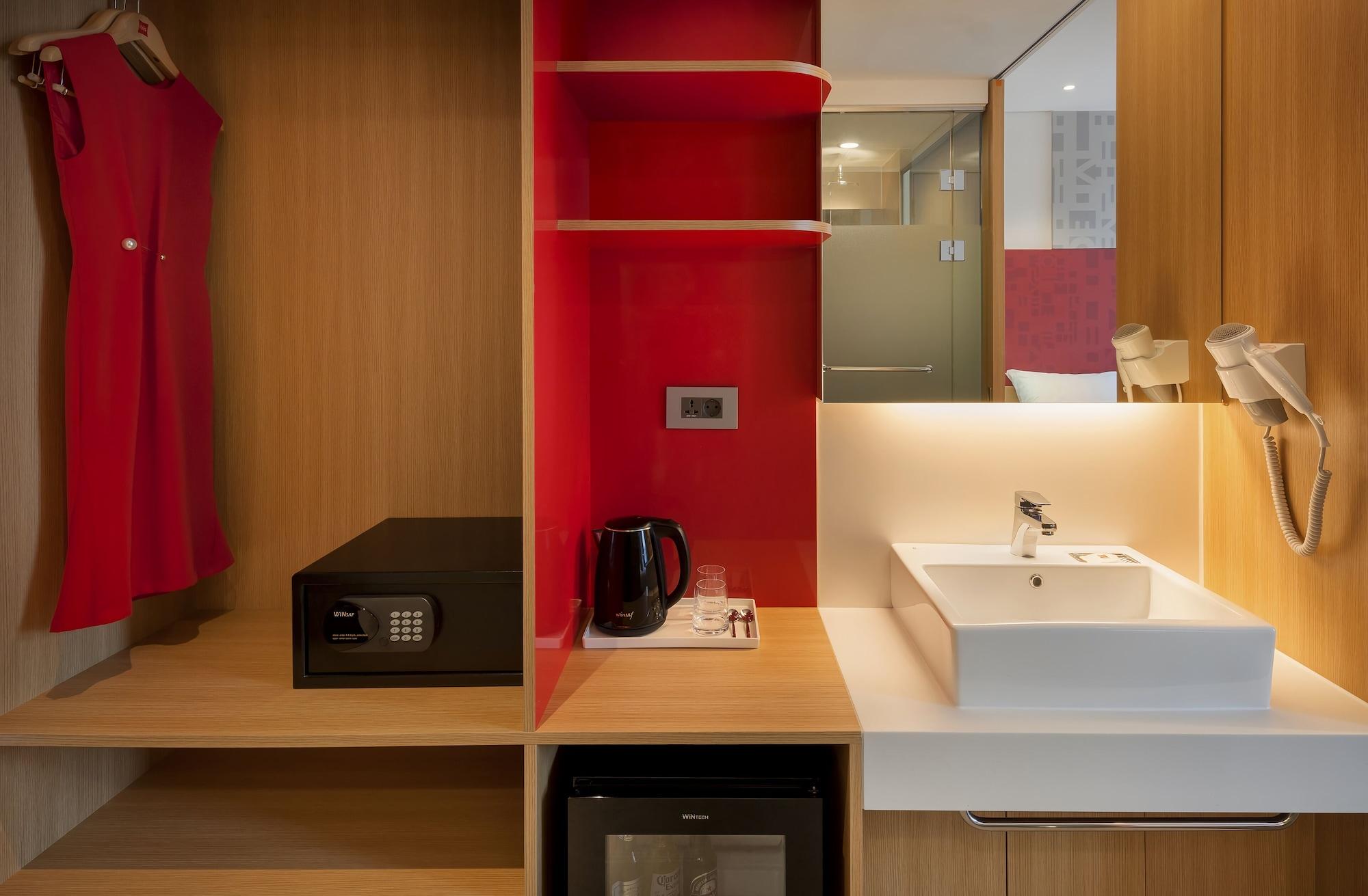 Travelodge Dongdaemun Hotel 4*