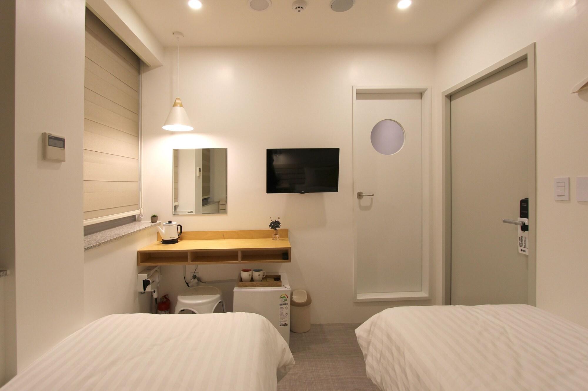 Hostel Haru