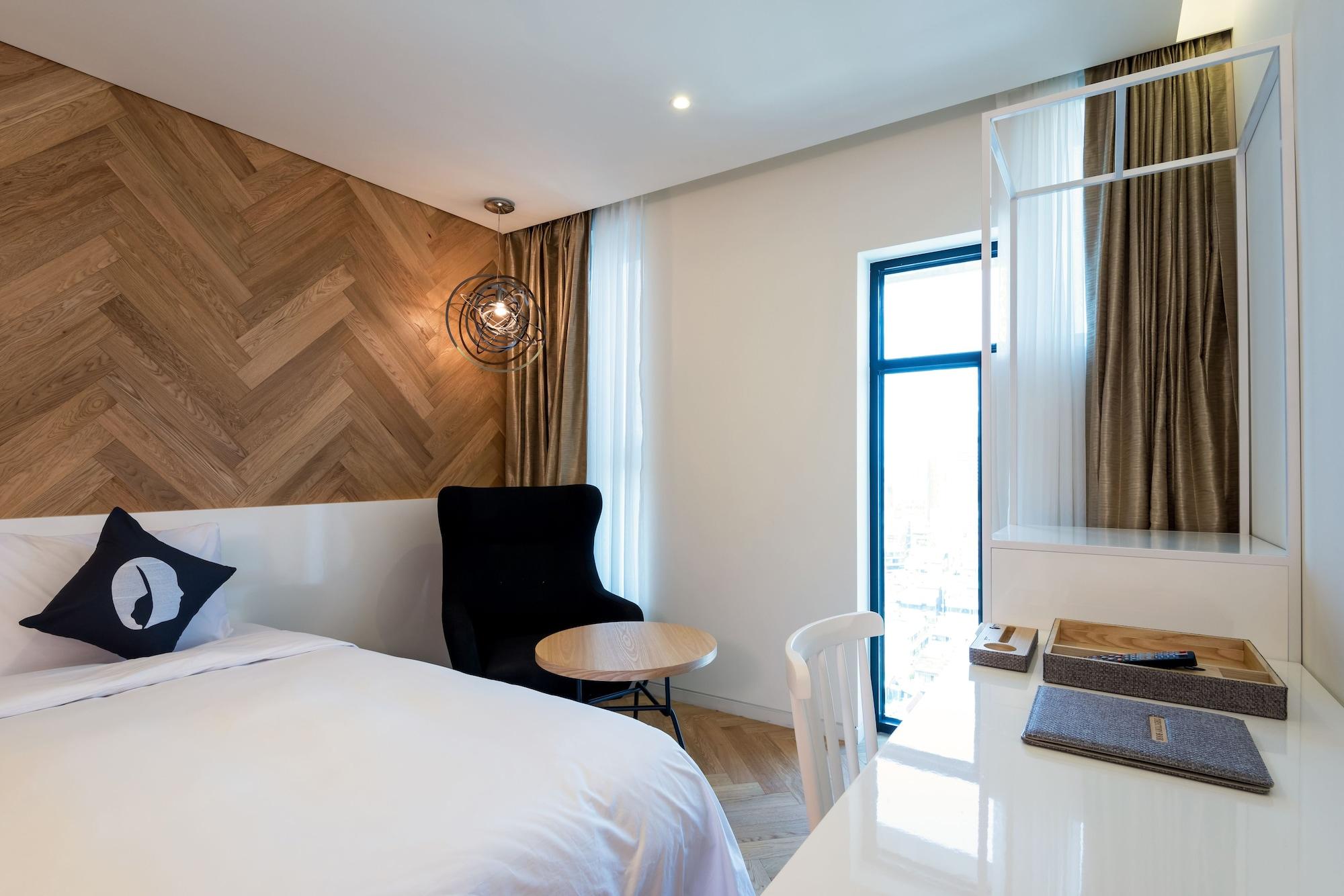 Hotel The Designers Lyj Gangnam Premier 3*