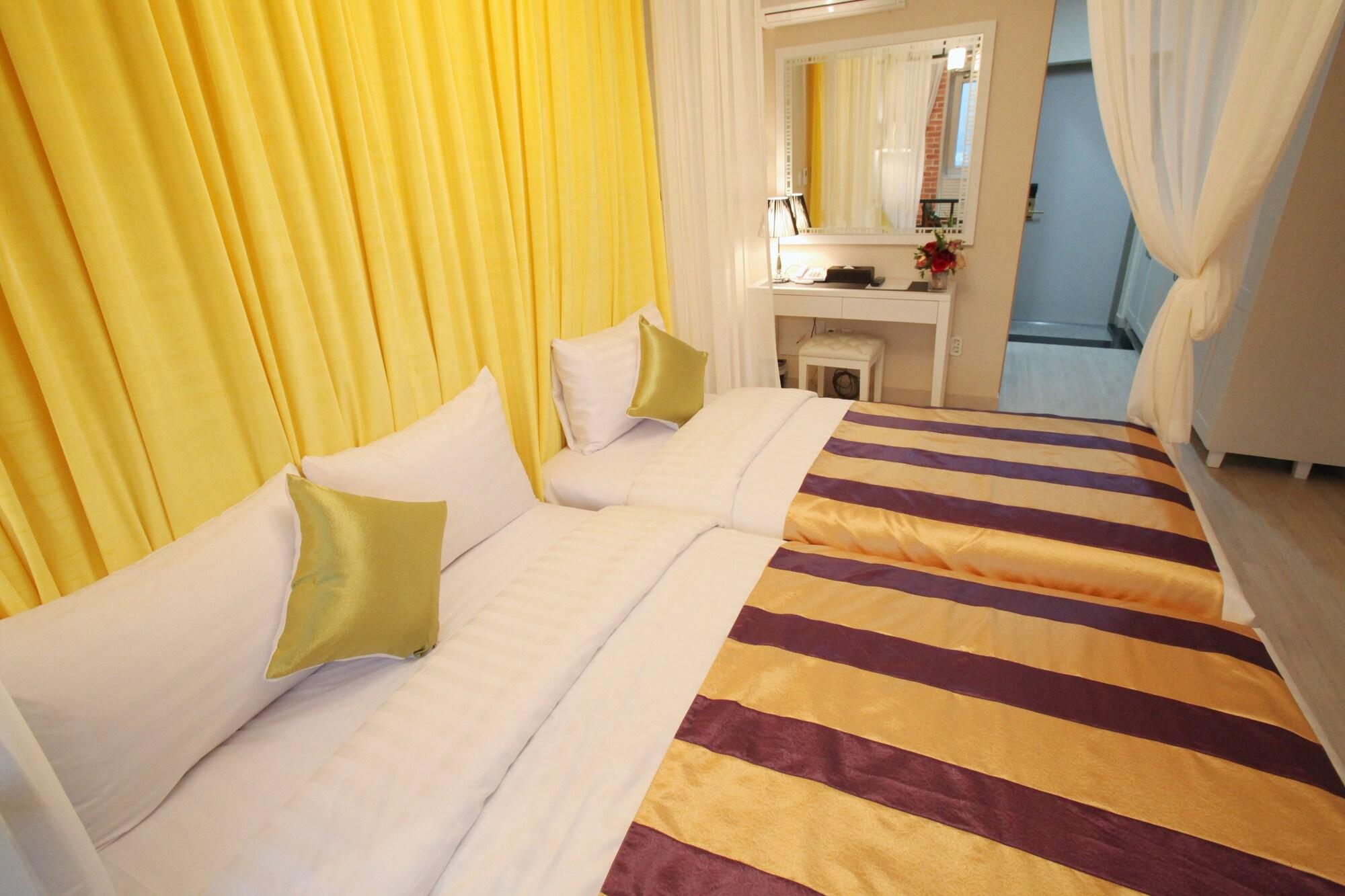 Coop Oryu Station Hotel