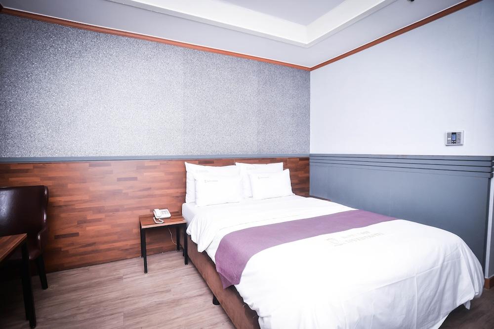 Hotel Noblesse Tourist Seoul
