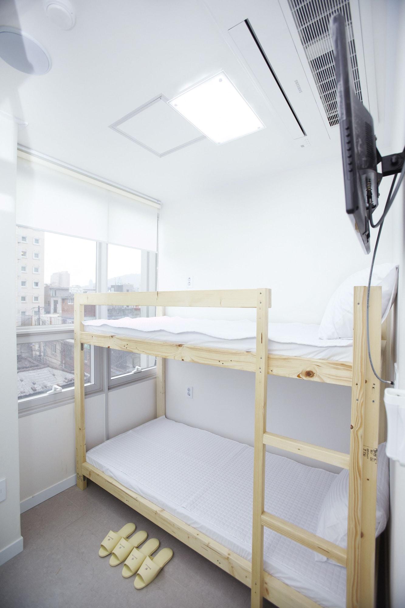 24 Guesthouse Kyunghee University Guest house 2*