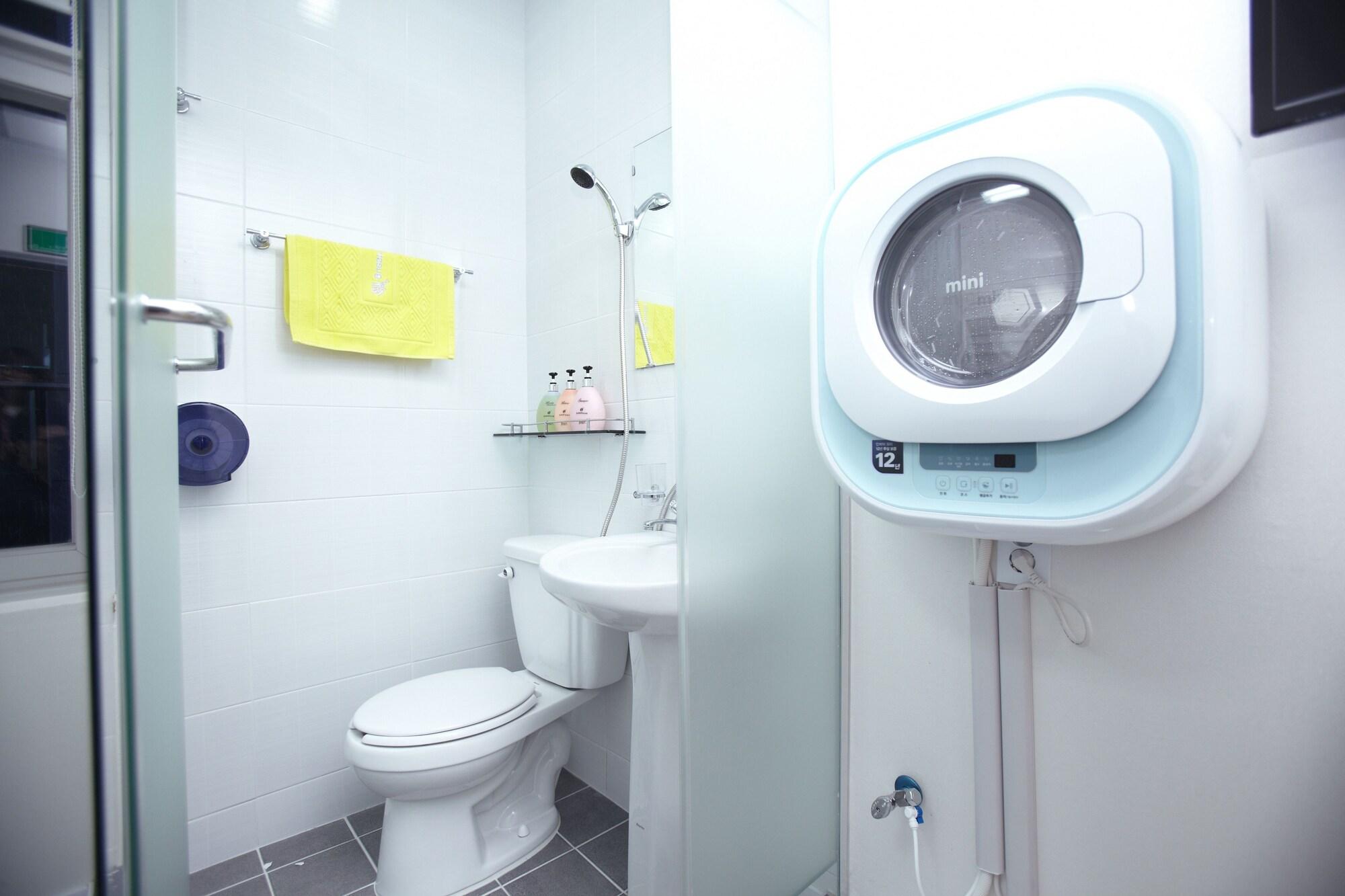 24 Guesthouse Kyunghee University Guest house 2*