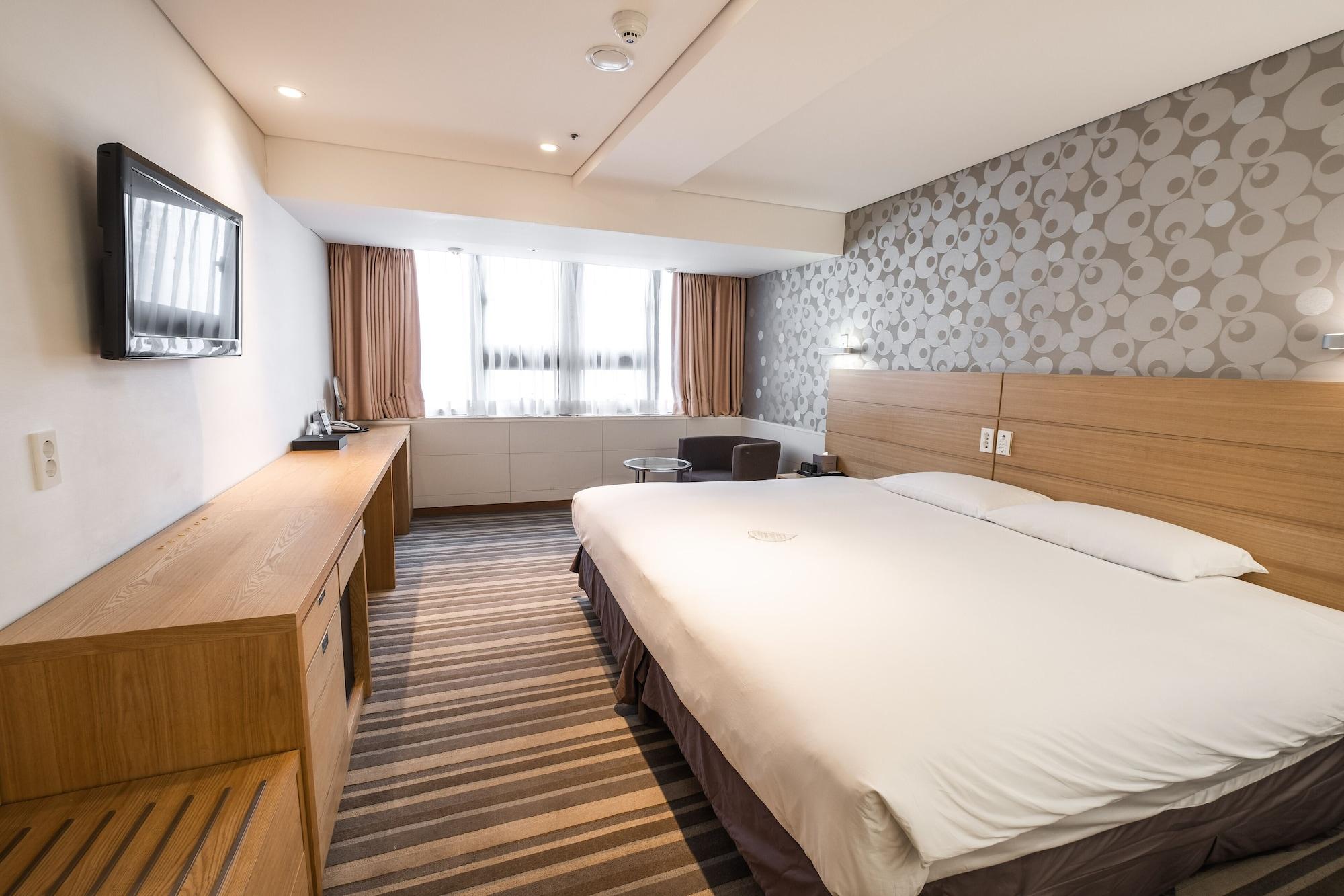 Nine Tree By Parnas Myeongdong 1 3* Seoul