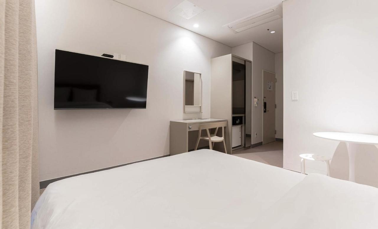 H Avenue Idae Shinchon 3*
