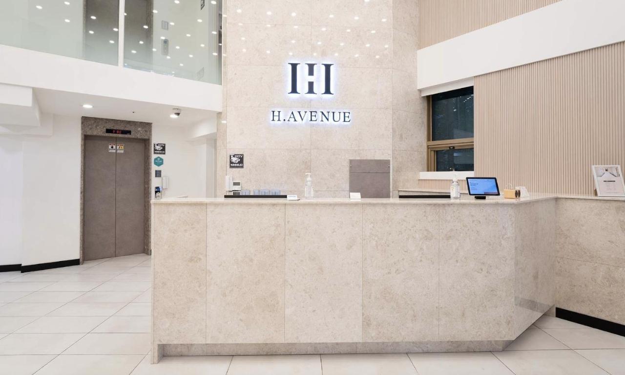Hotel H Avenue Idae Shinchon