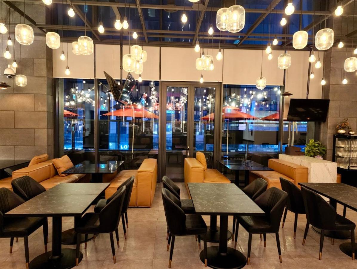 Mercure Ambassador Hongdae Hotel 4*