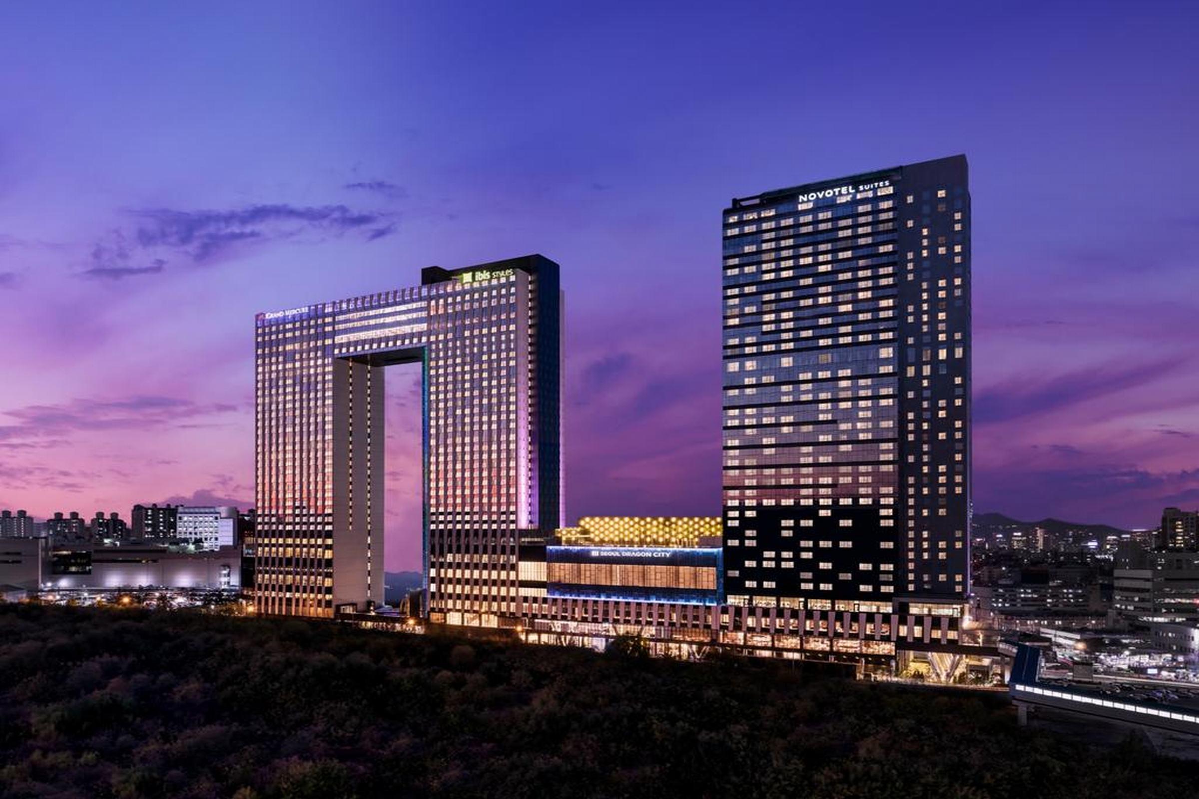 Hotel Novotel Ambassador Yongsan 5*