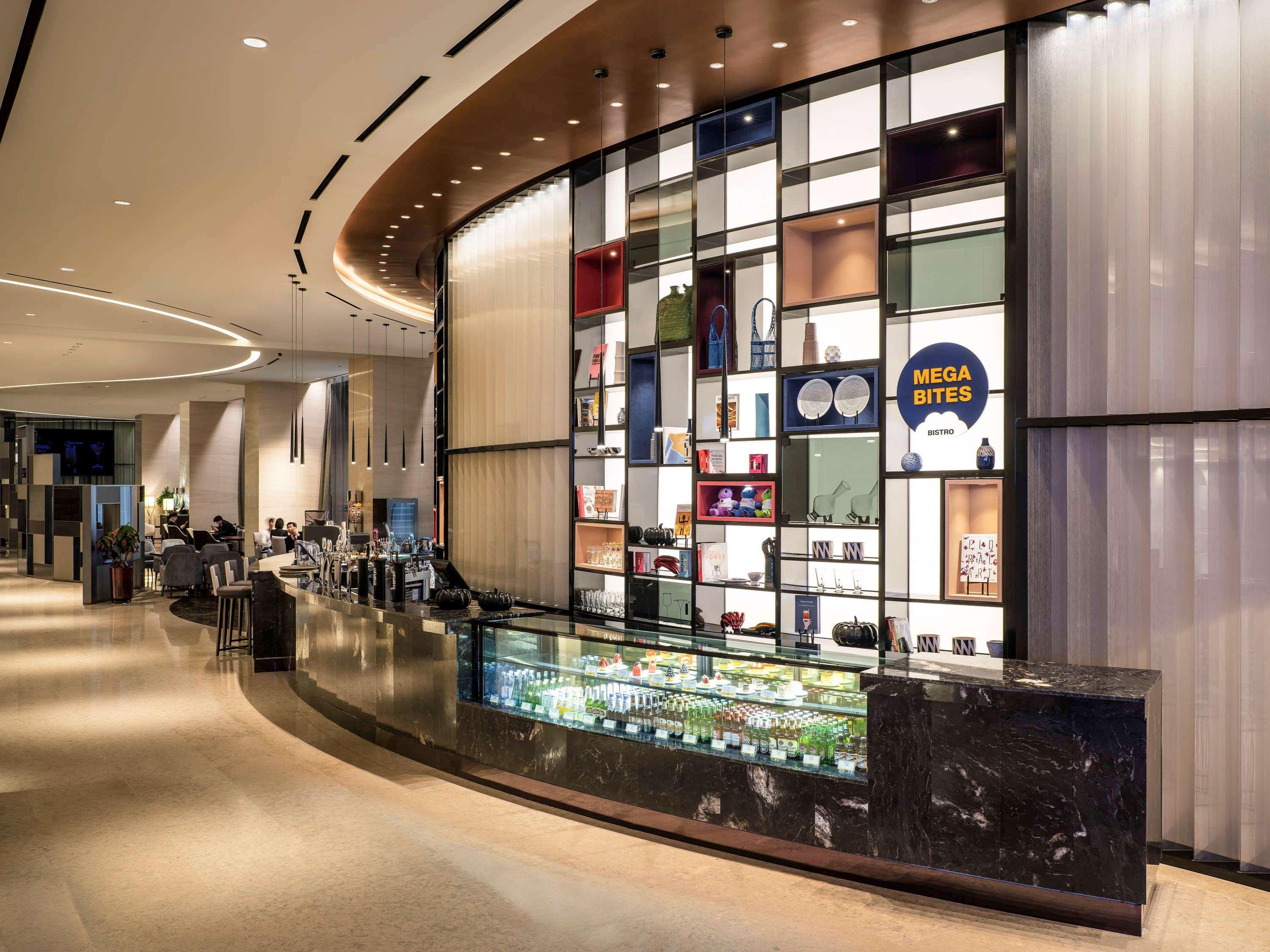 Novotel Ambassador Yongsan 5*