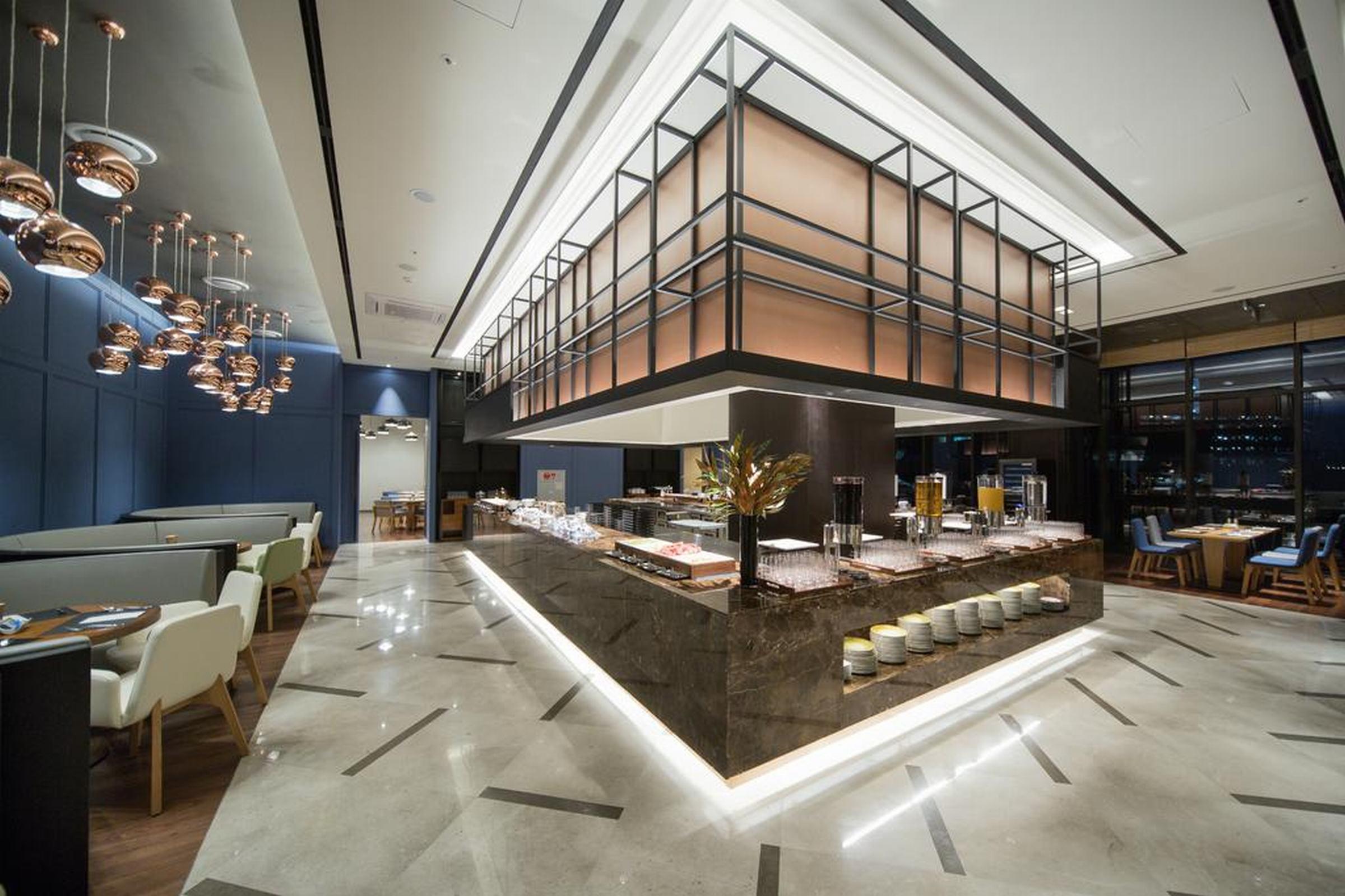 Novotel Ambassador Yongsan Hotel