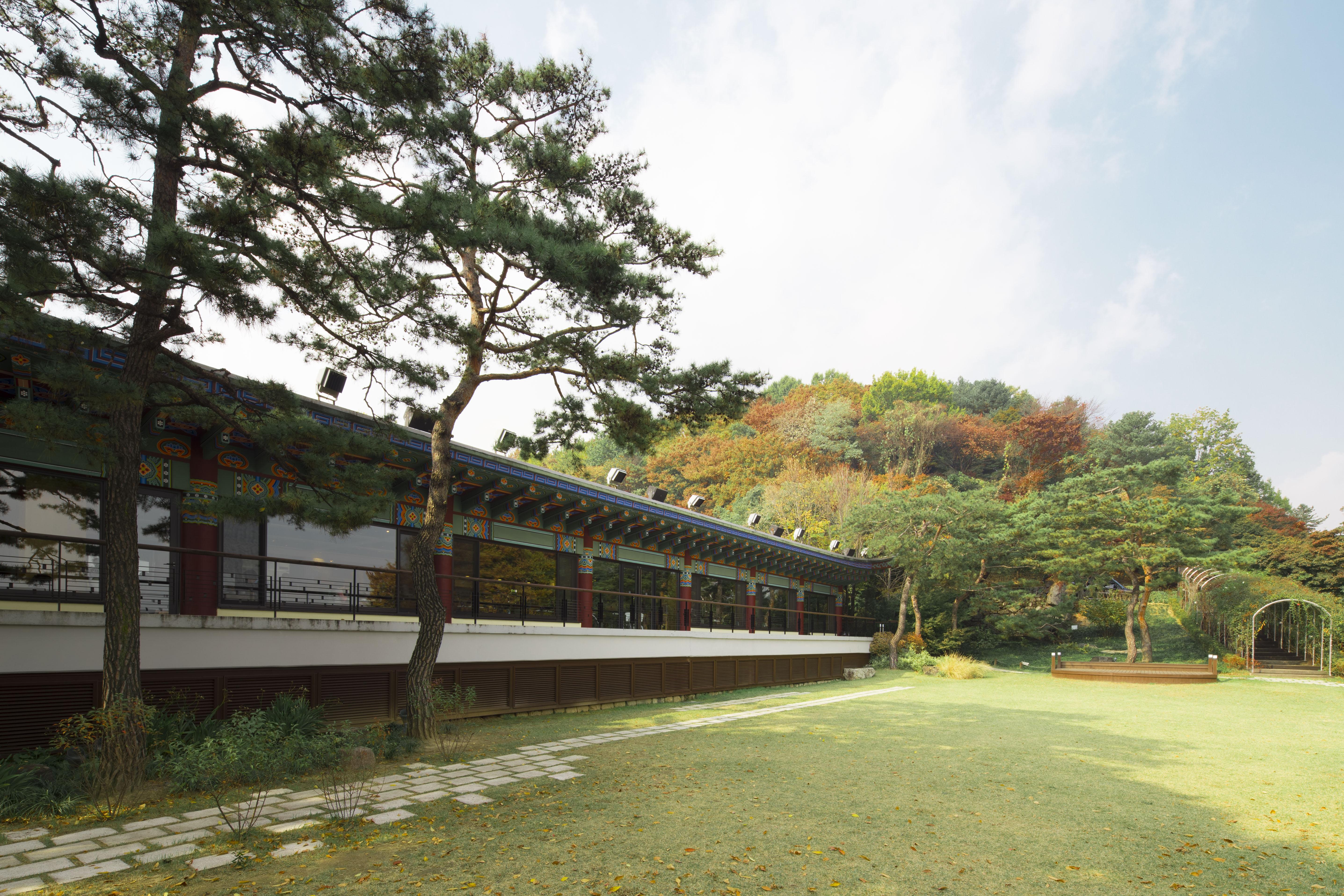 Hotel Vista Walkerhill - Formerly W Seoul