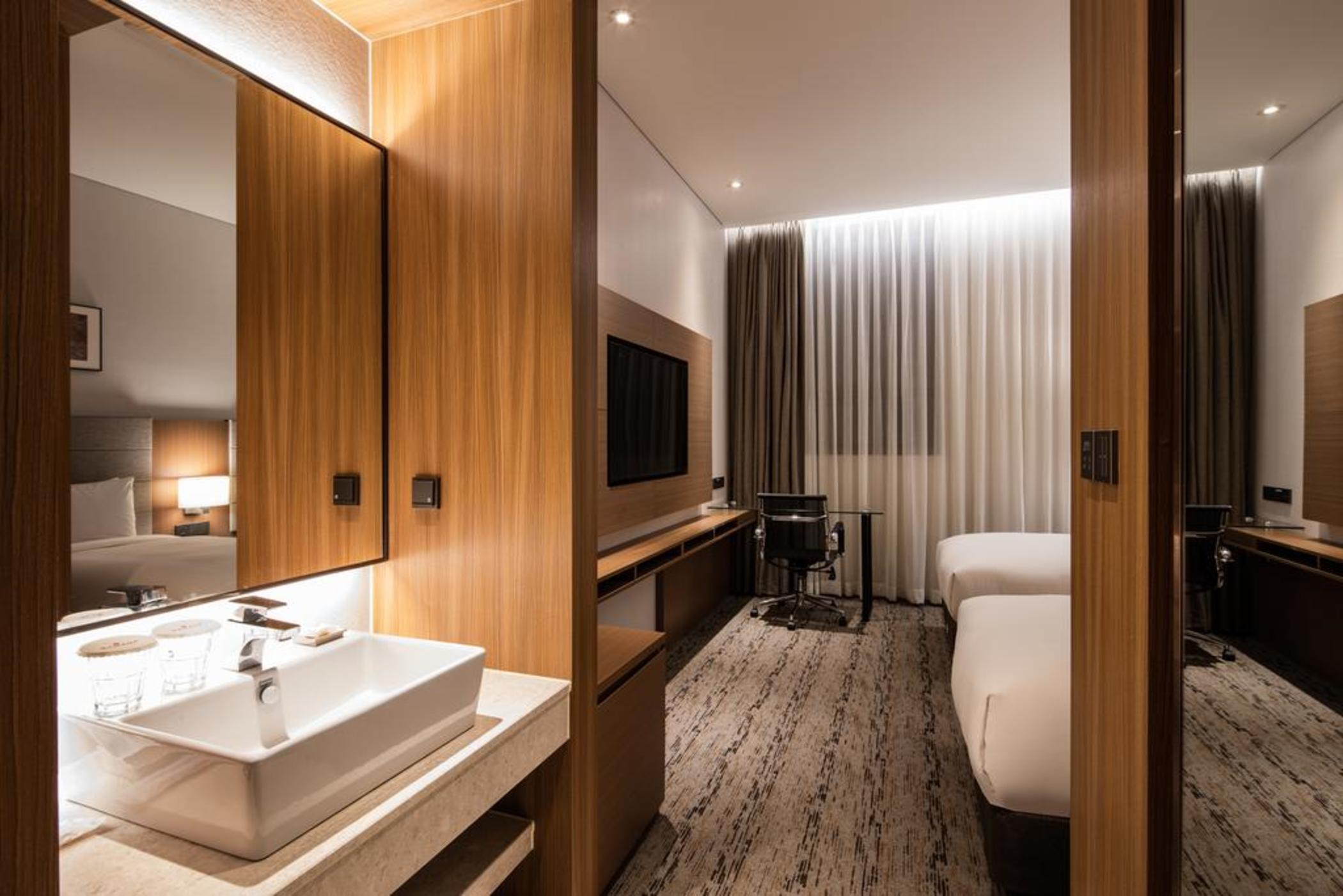 Ramada By Wyndham Sindorim Hotel Seoul