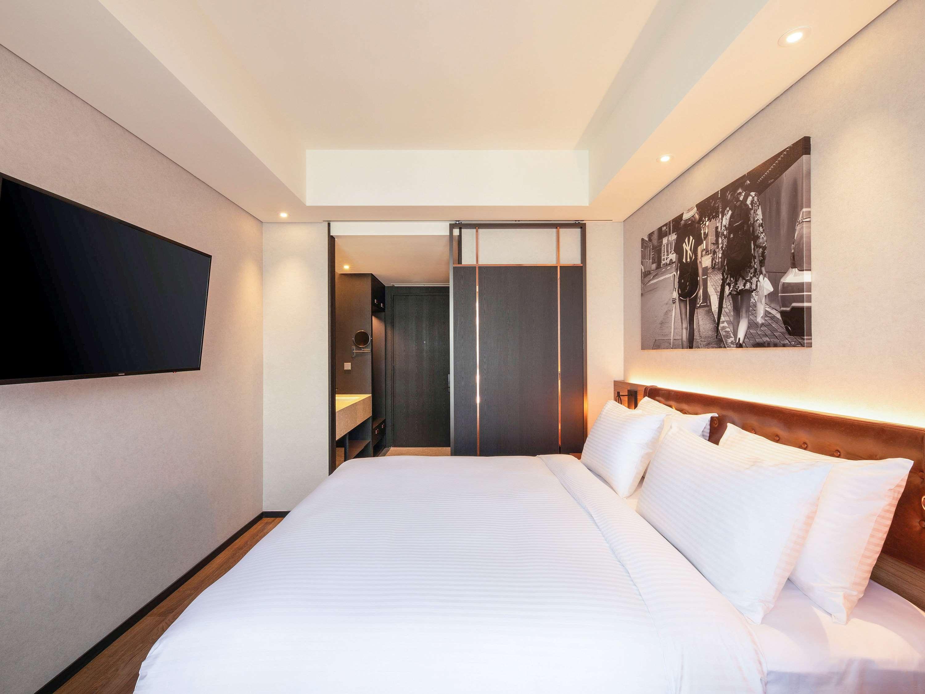 Mercure Ambassador Hongdae Seoul