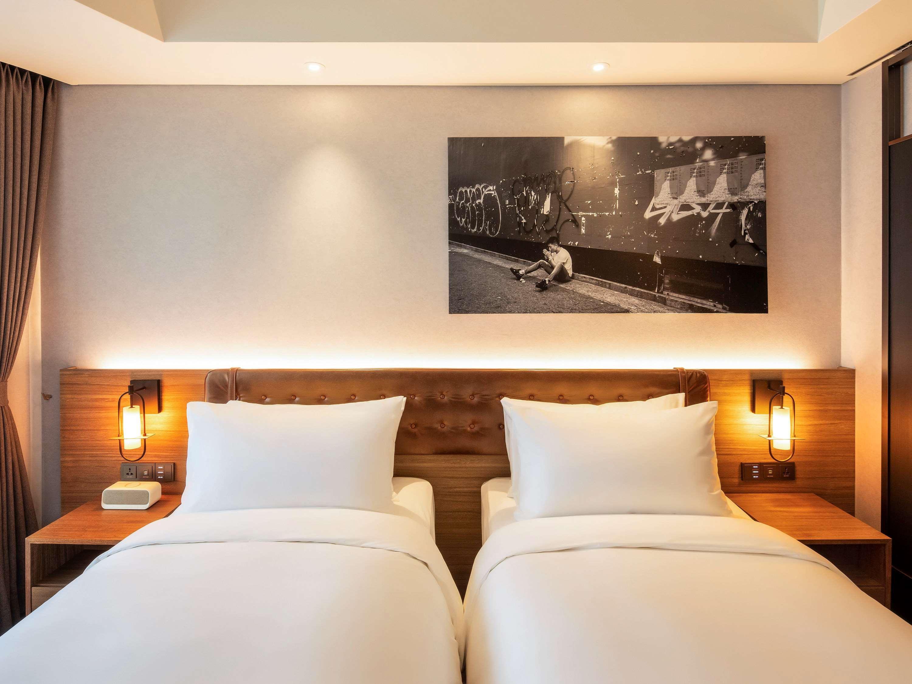 Mercure Ambassador Hongdae Hotel 4*