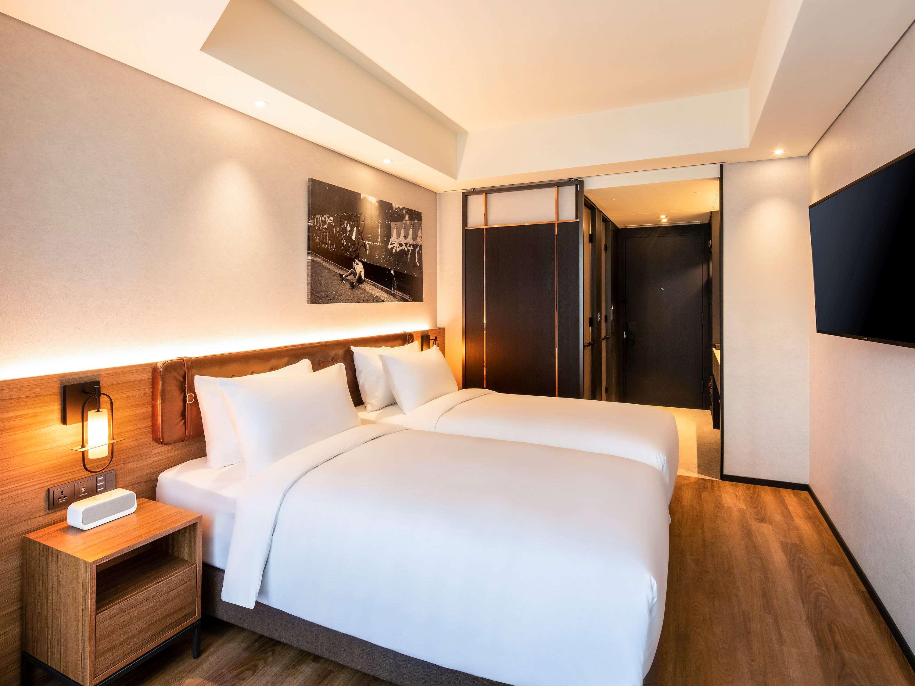 Mercure Ambassador Hongdae Hotel