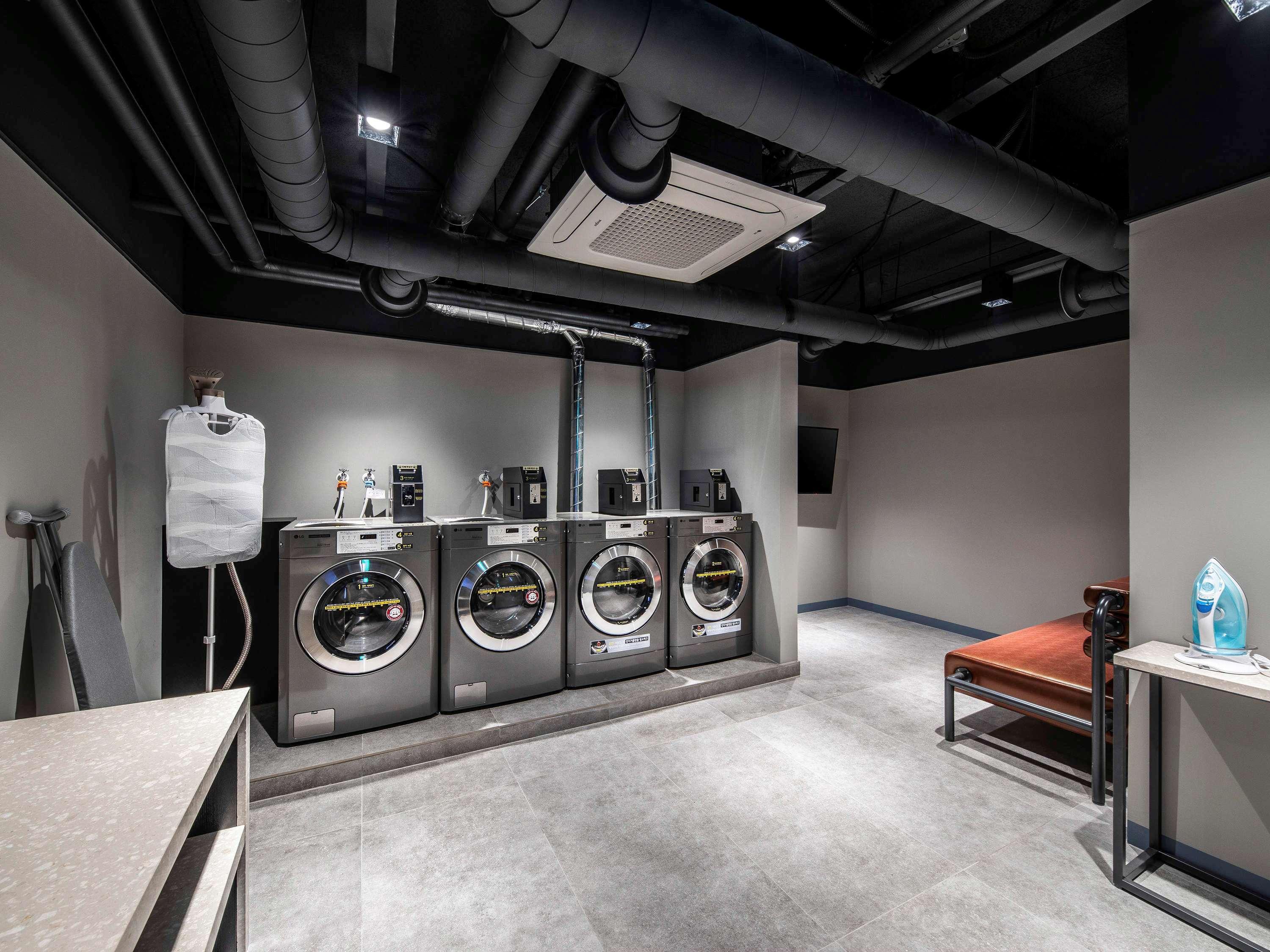 Hotel Mercure Ambassador Hongdae 4*