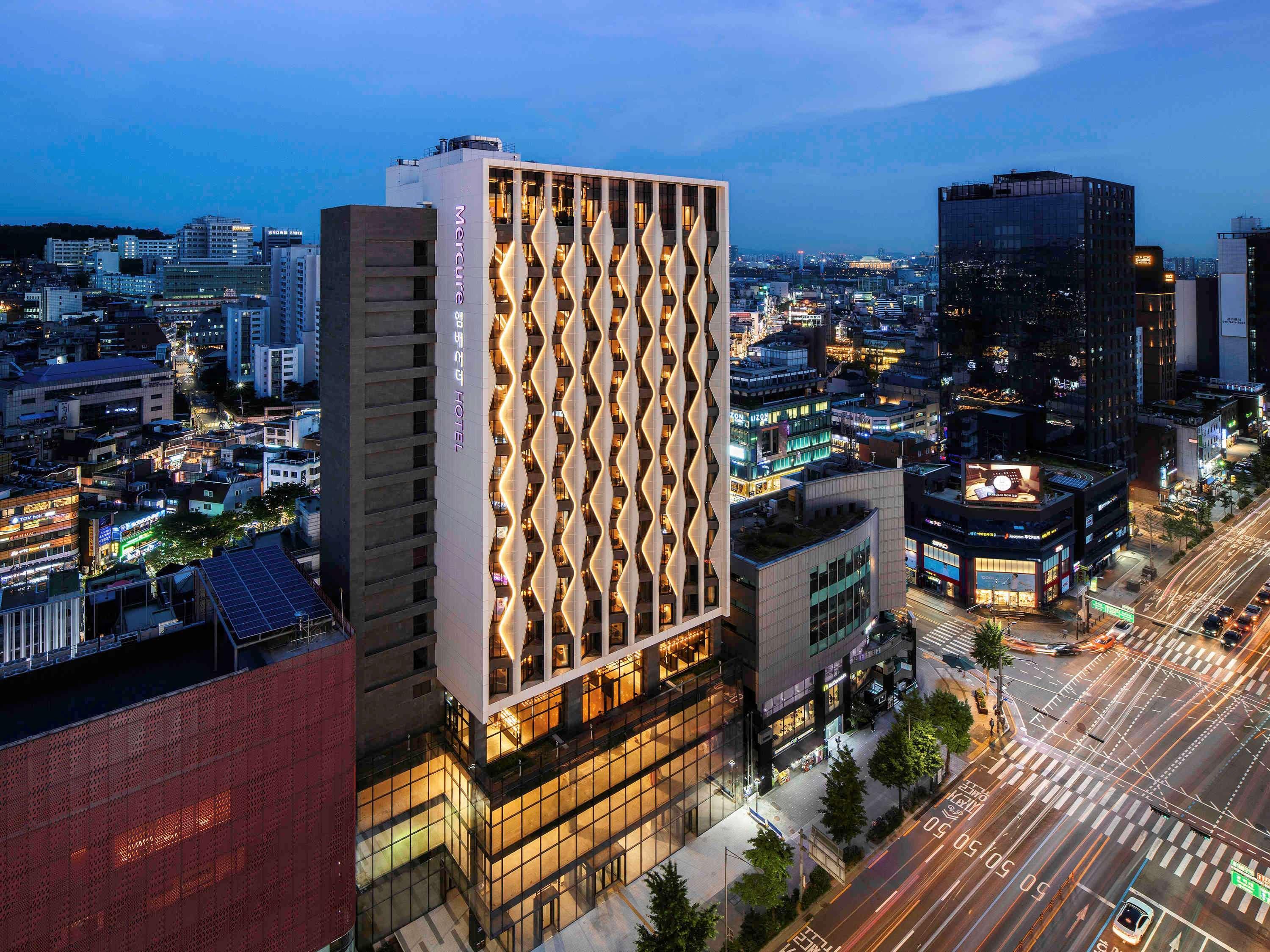 Hotel Mercure Ambassador Hongdae Seoul