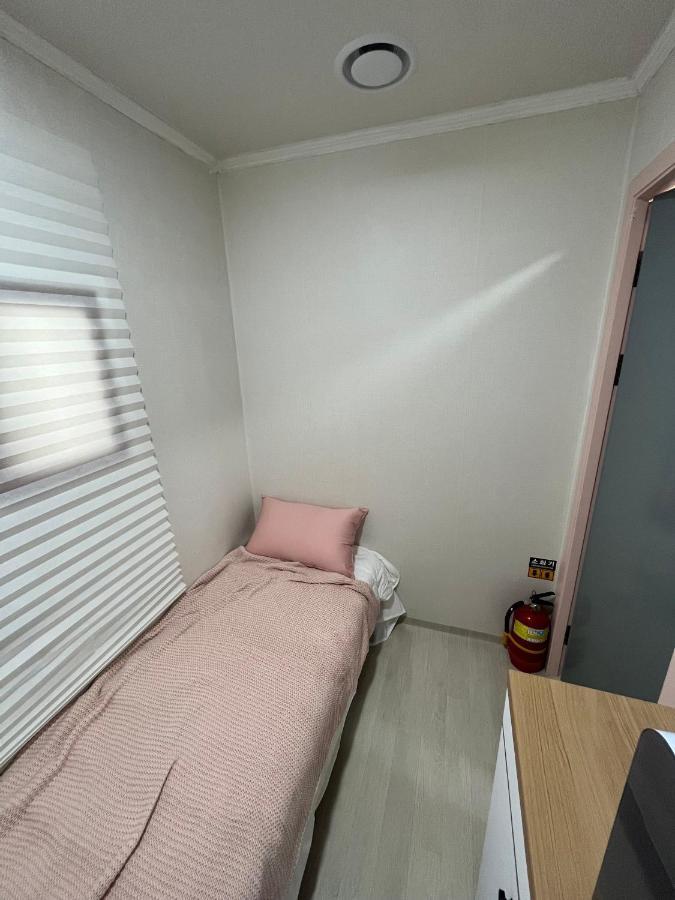 The Cube House - Female Only