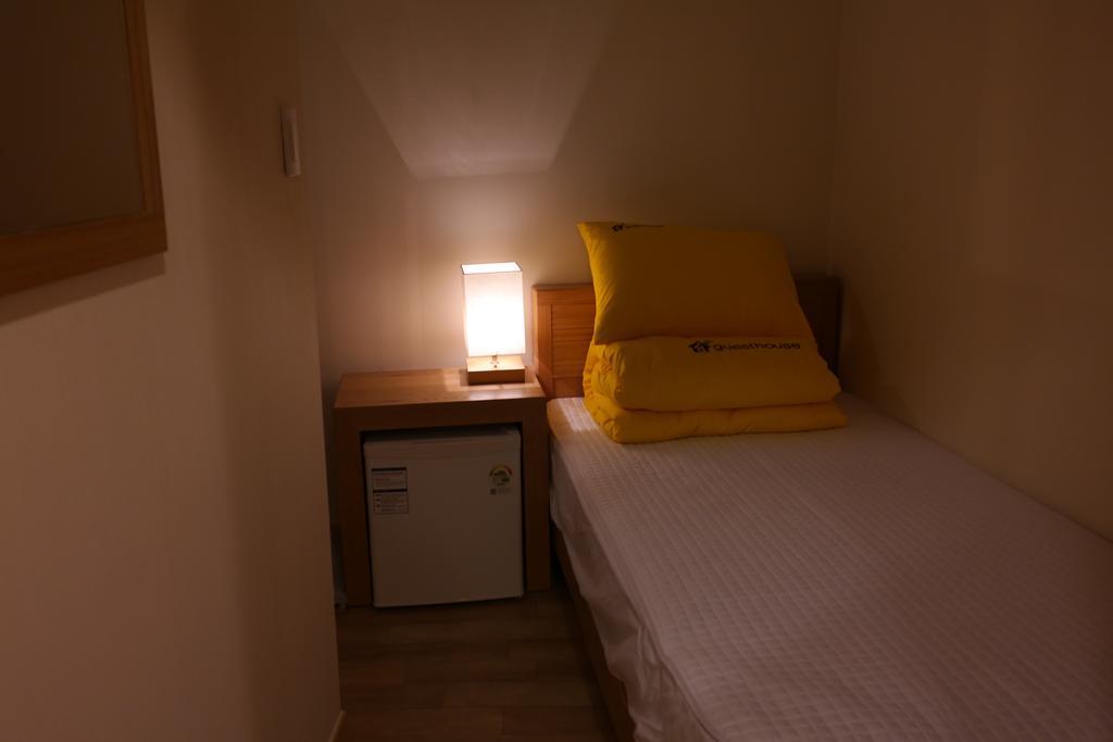 Rumah tetamu 24 Station Premier 2*