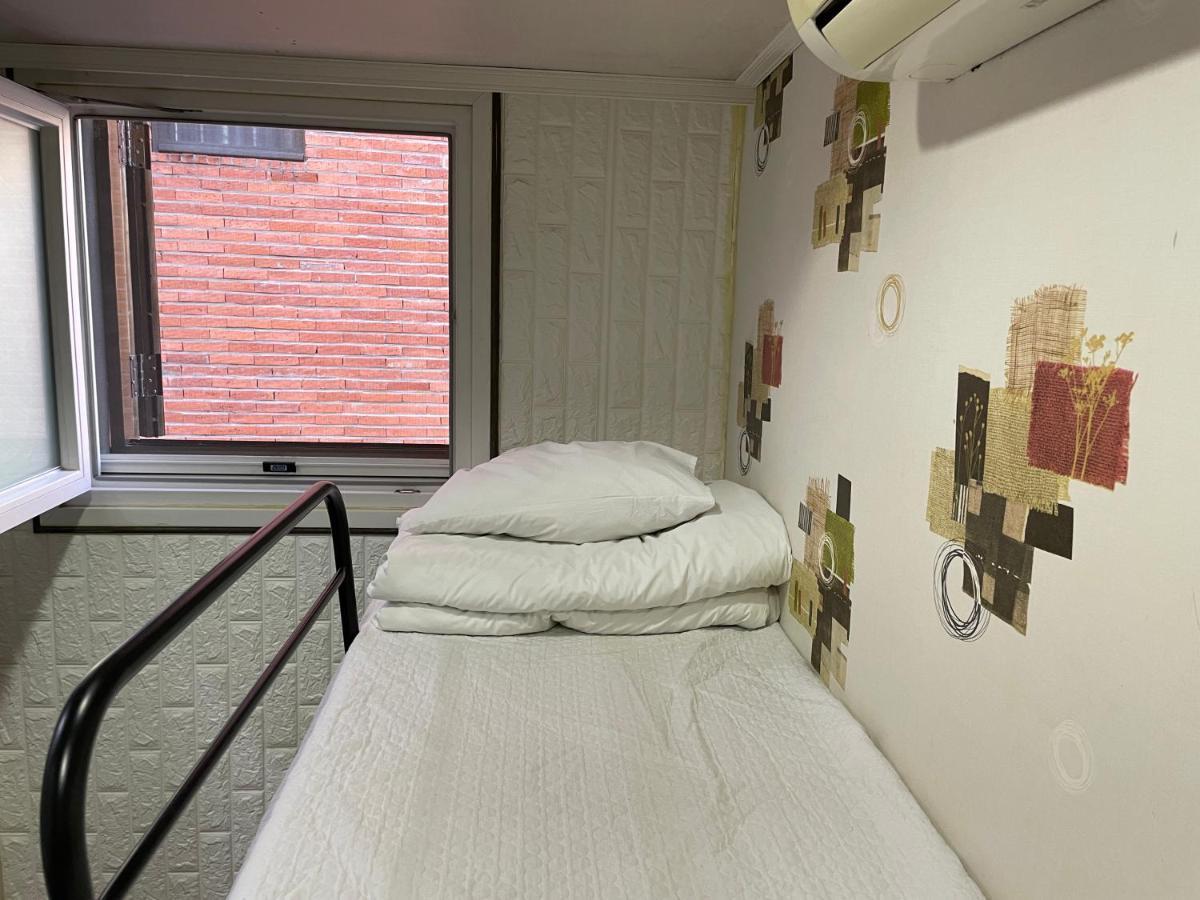 Chloe Hostel Seoul