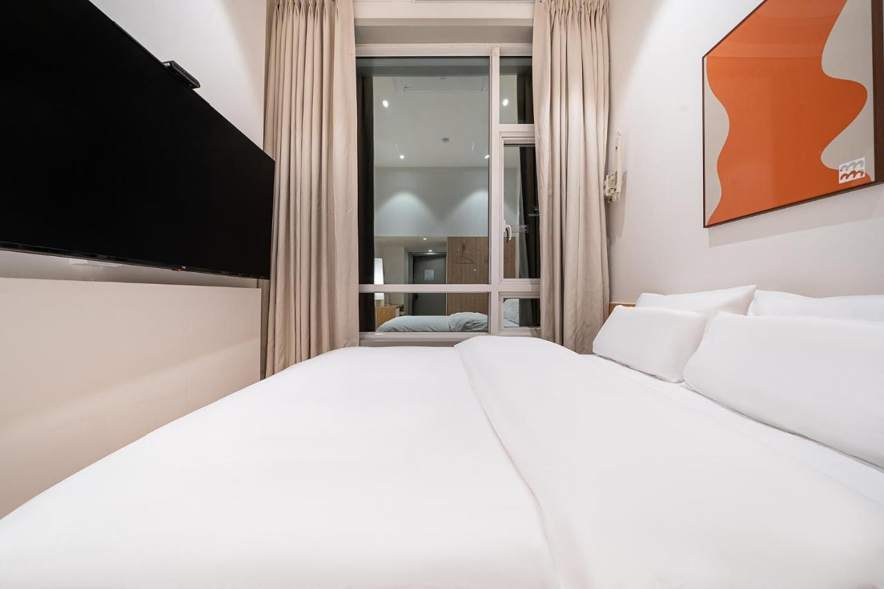 Aank Hongdae Hotel *