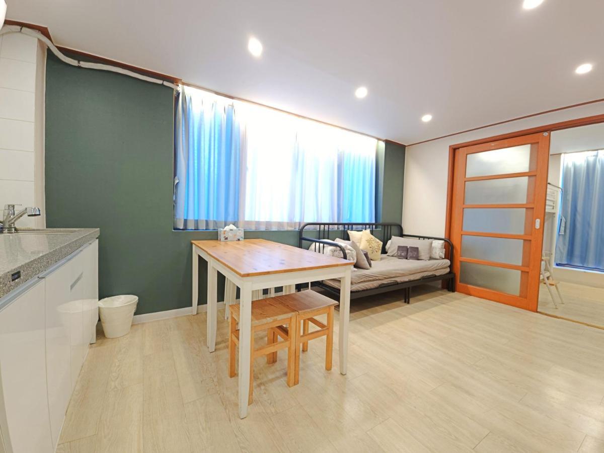 Oyo Rooftop Hotel