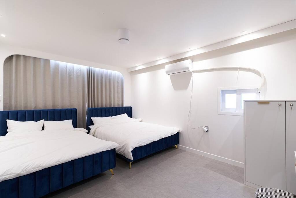 Hongik Station\ 3mins - Daf01 Apartment *