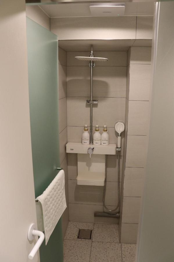 Hostel H Itaewon *