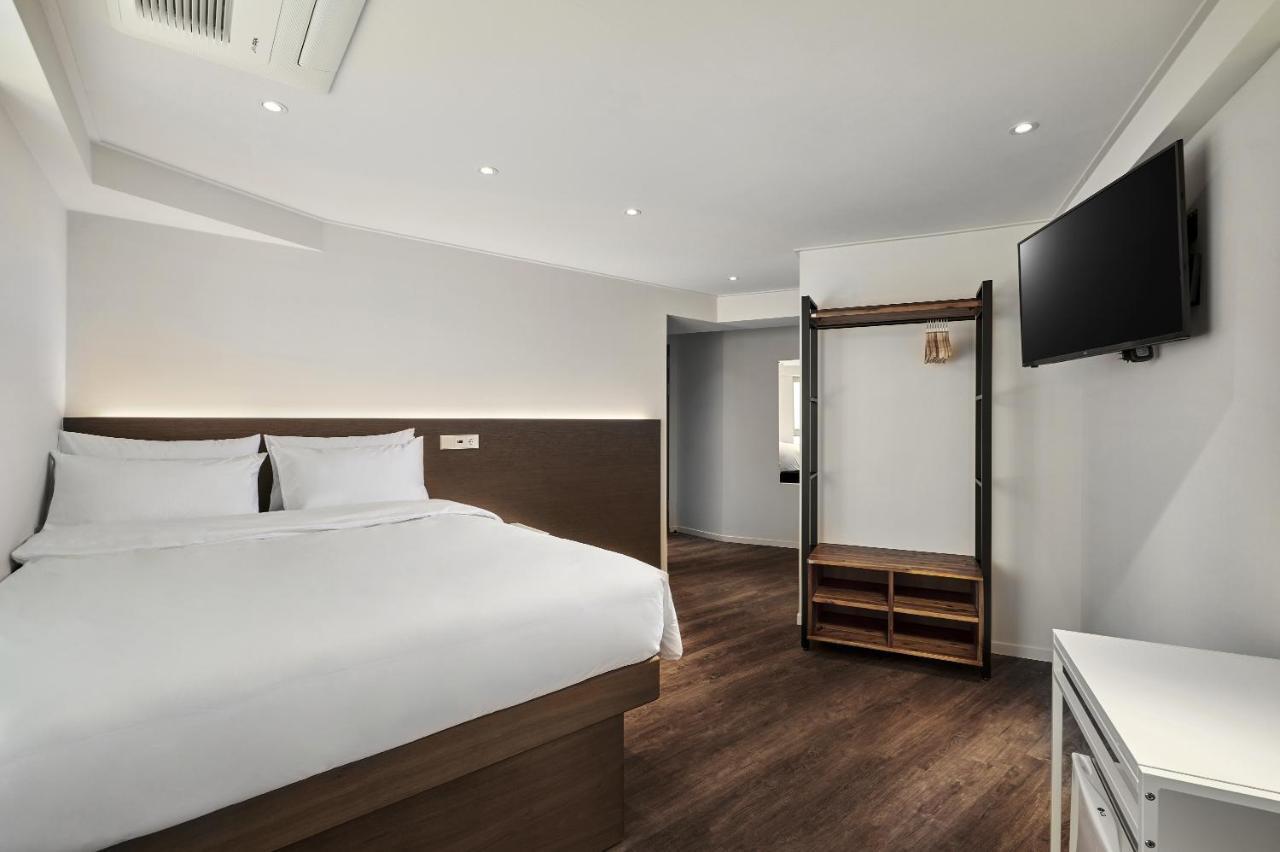 H Itaewon Hostel
