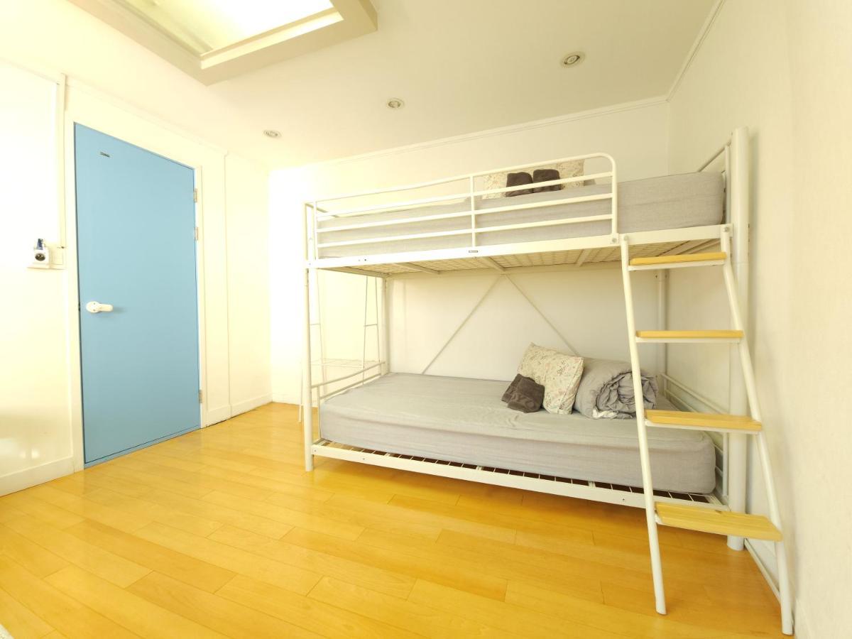 Oyo Rooftop 3*