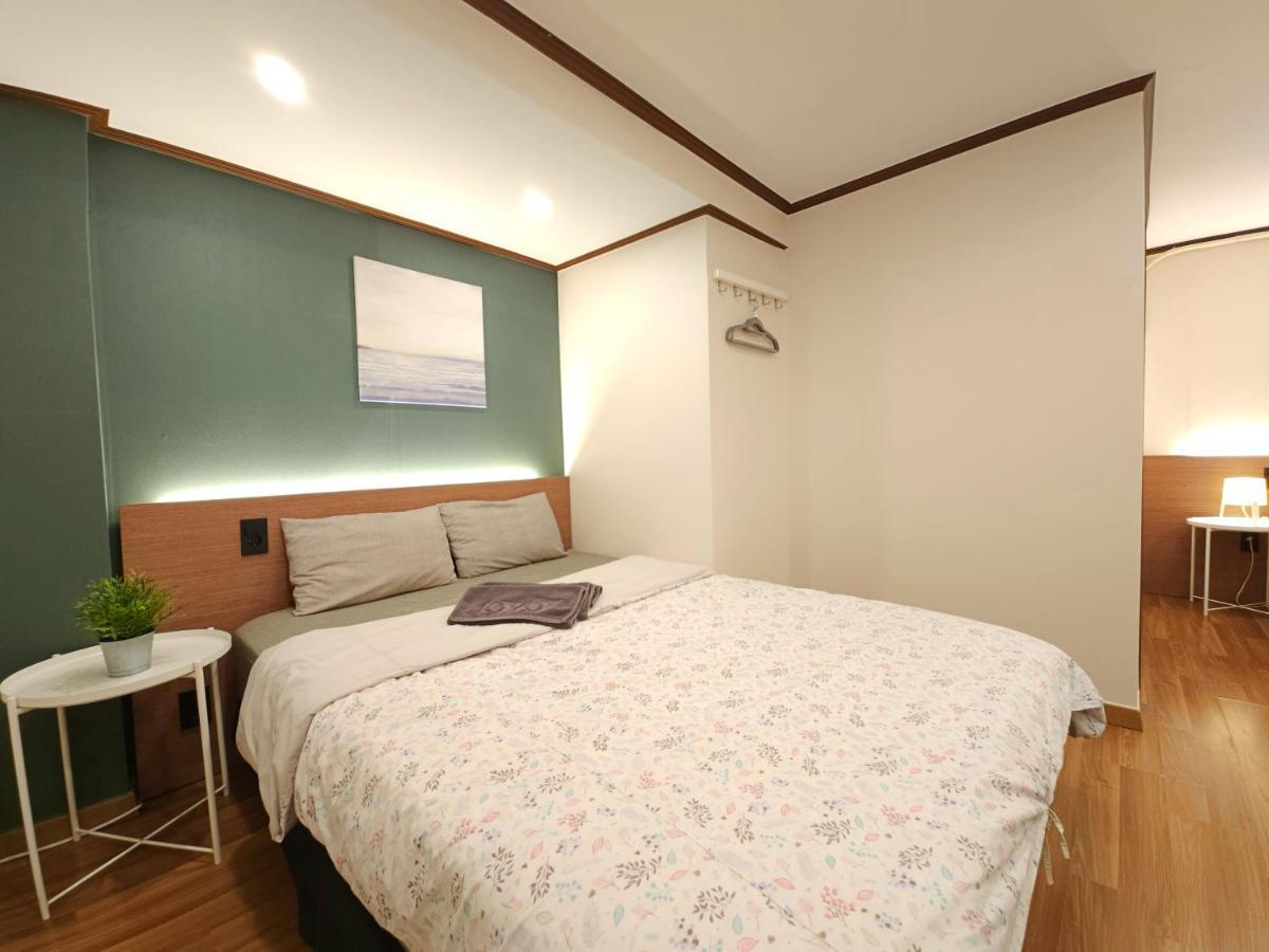 Oyo Rooftop 3*