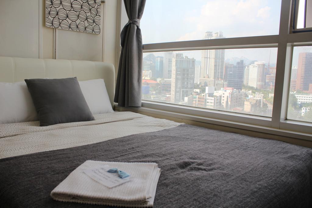 Mint Apartment