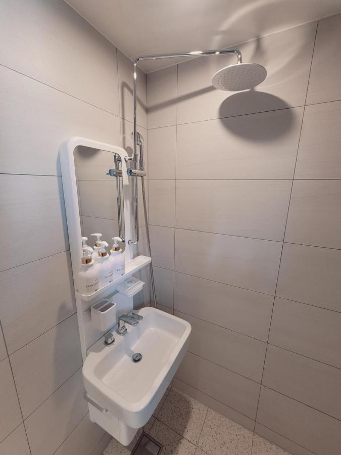 H Itaewon Hostel *