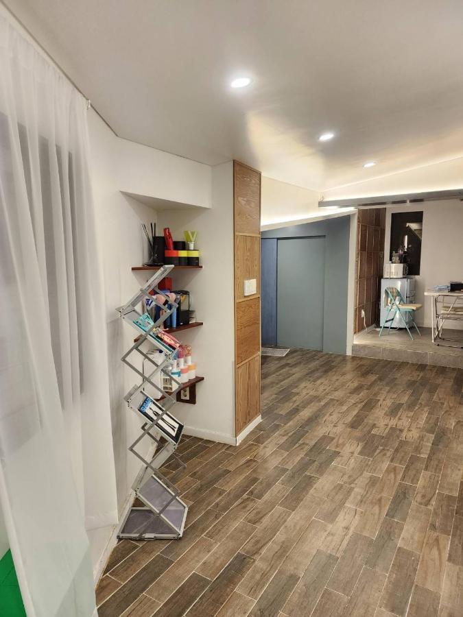 Apartment Hongdae Forest House