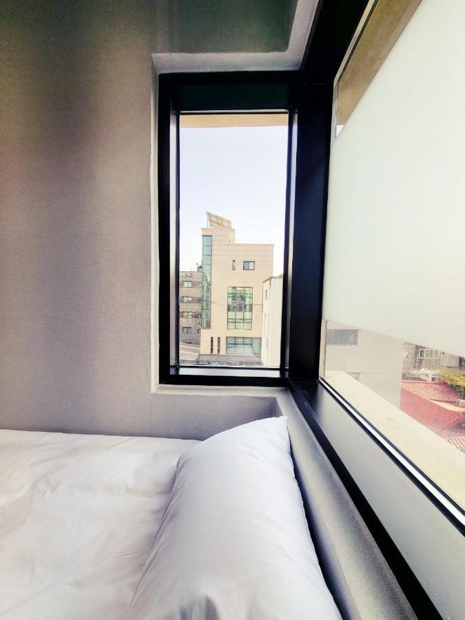 J.hill House * Seul