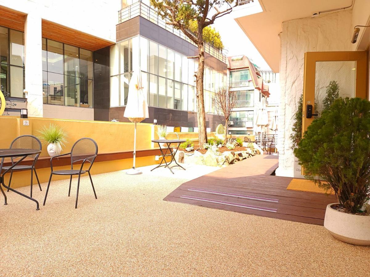 Oyo Myeongdong 5 *