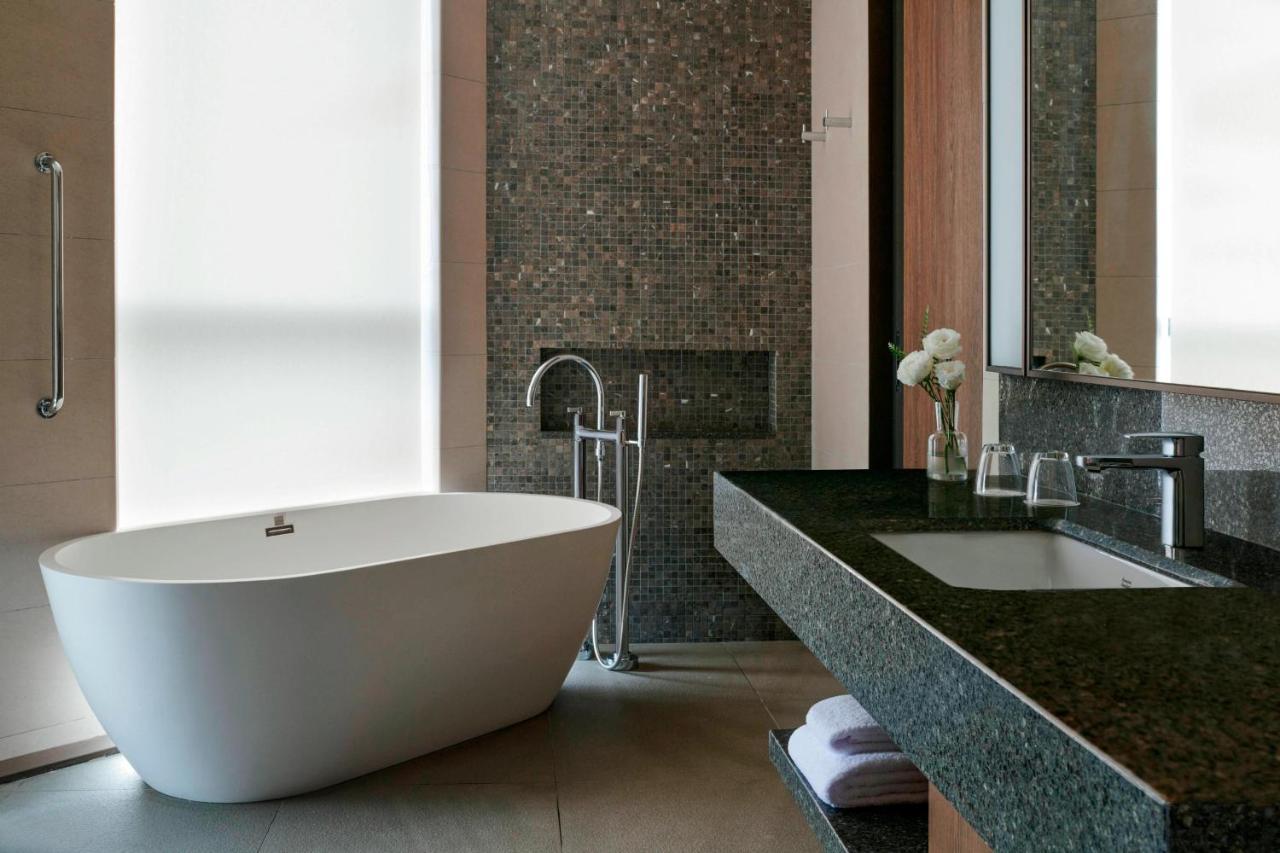 Courtyard By Marriott Botanic Park Seoul
