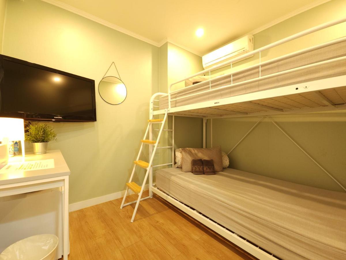 Oyo Rooftop Hotel Seoul