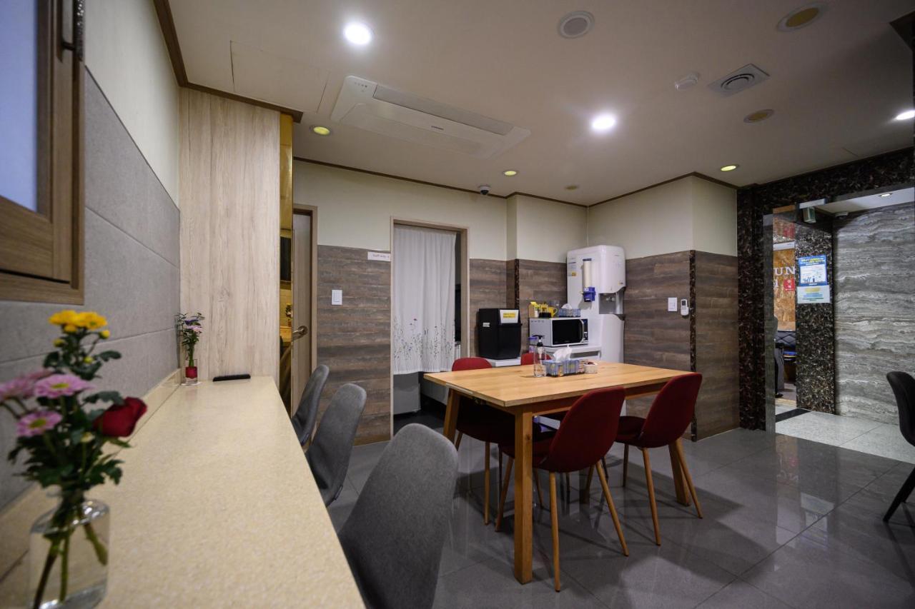 Daeyoung Myeongdong Hotel