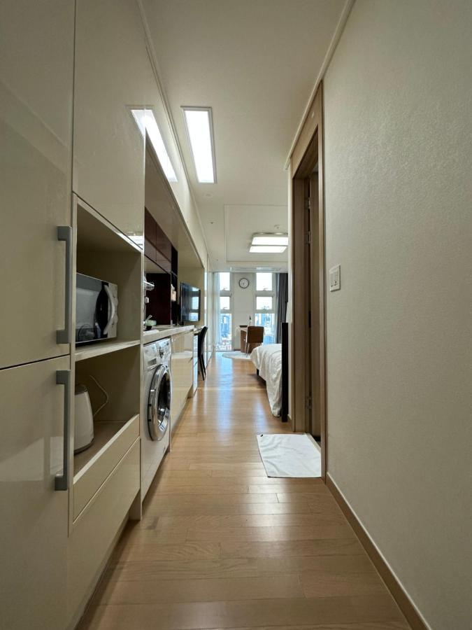 Apartment Station *