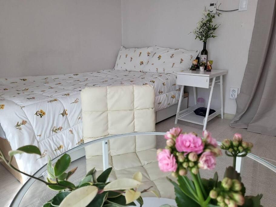 10 Mins From Nowon Station! Happy House Apartment Seoul