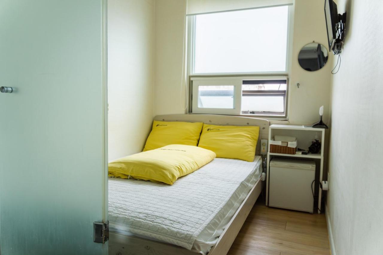 24 Dongdaemun Market Guest house 2*