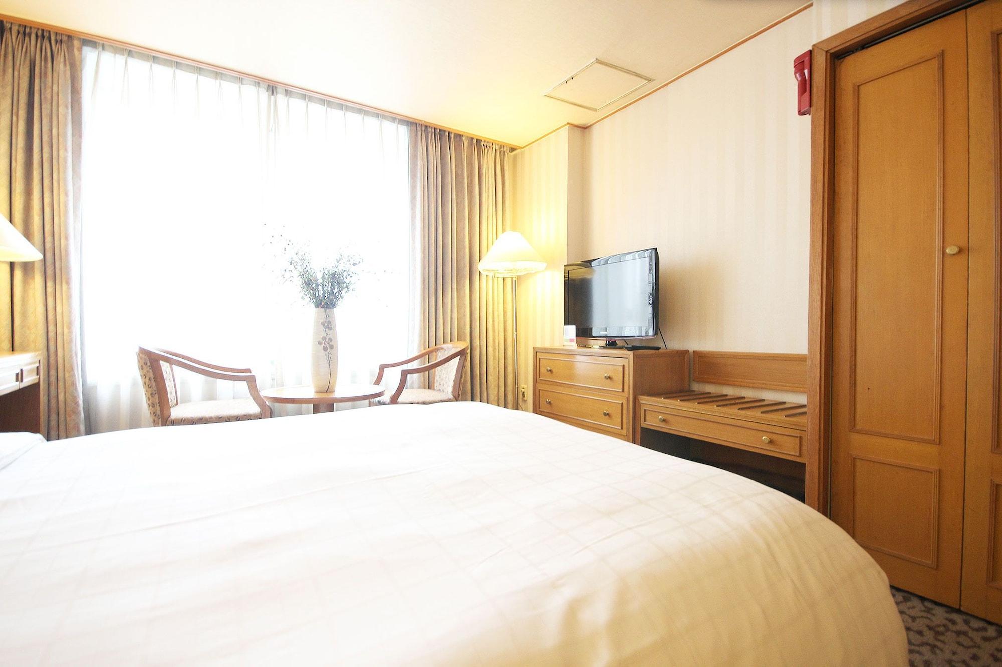 Rex Hotel