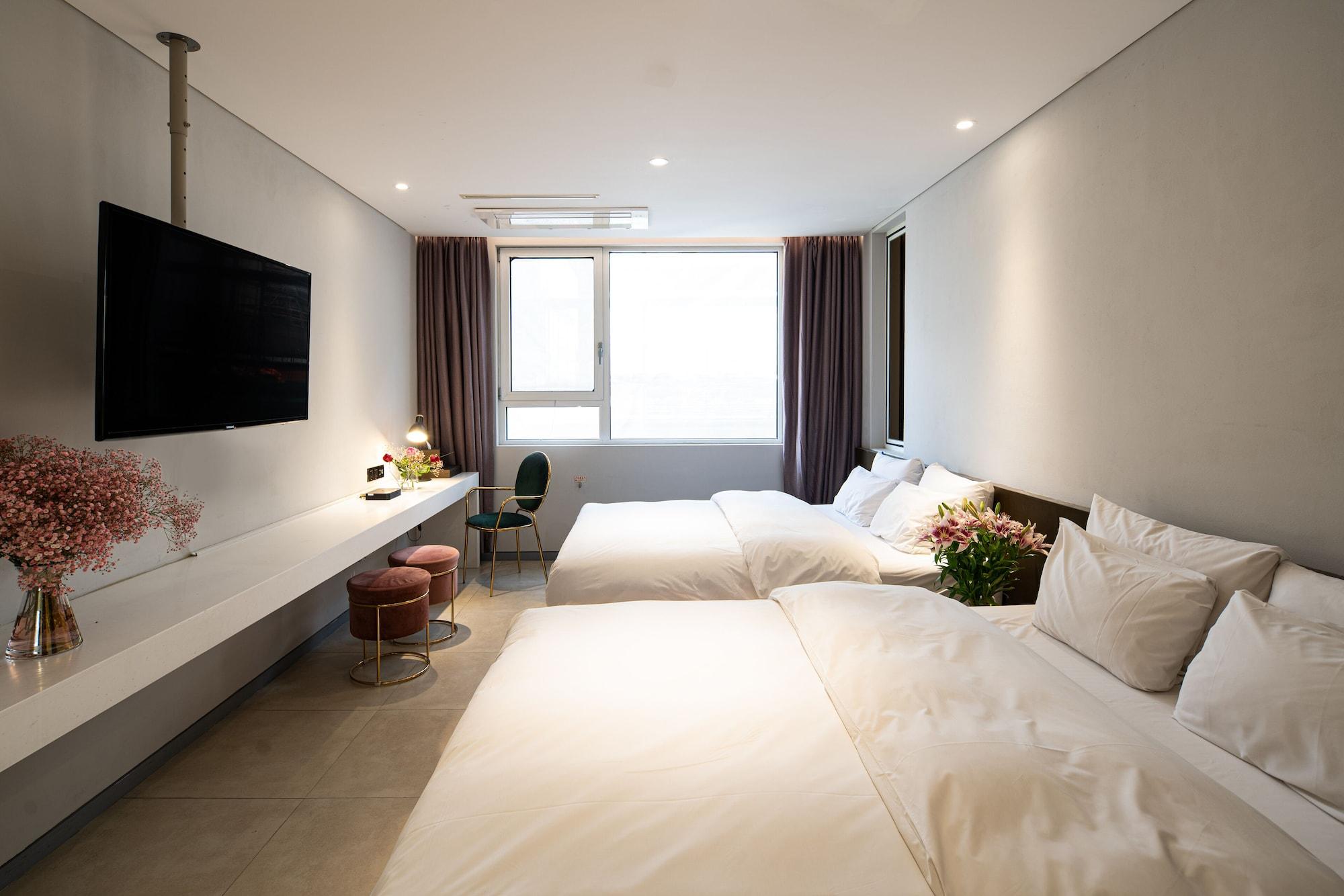 The Designers Hongdae Hotel