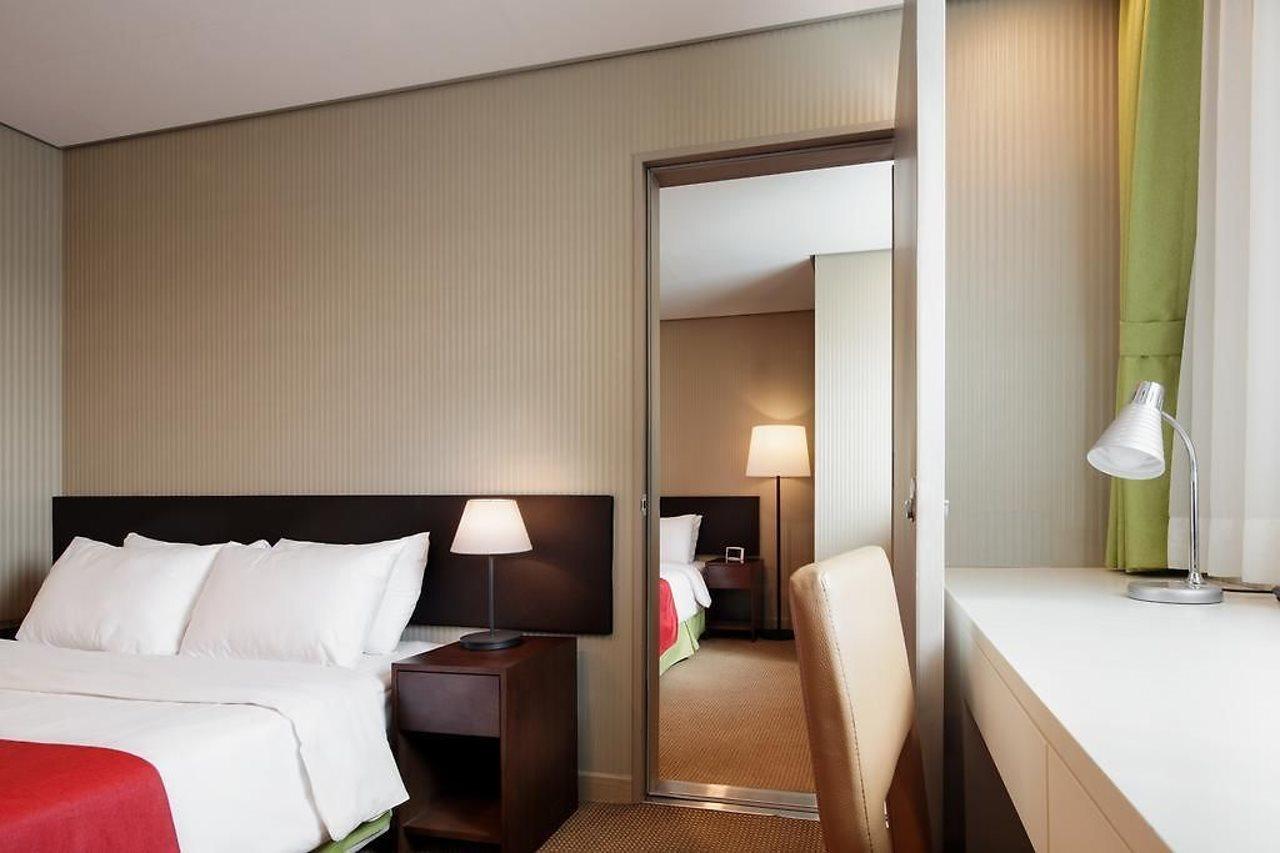 Ramada Encore By Wyndham Dongdaemun Hotel 4*