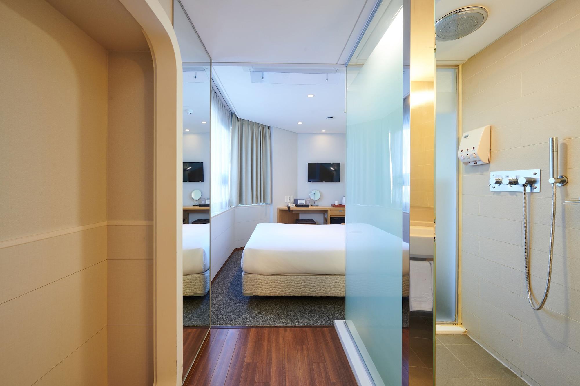 Hotel Nine Tree By Parnas Myeongdong 1 Seoul