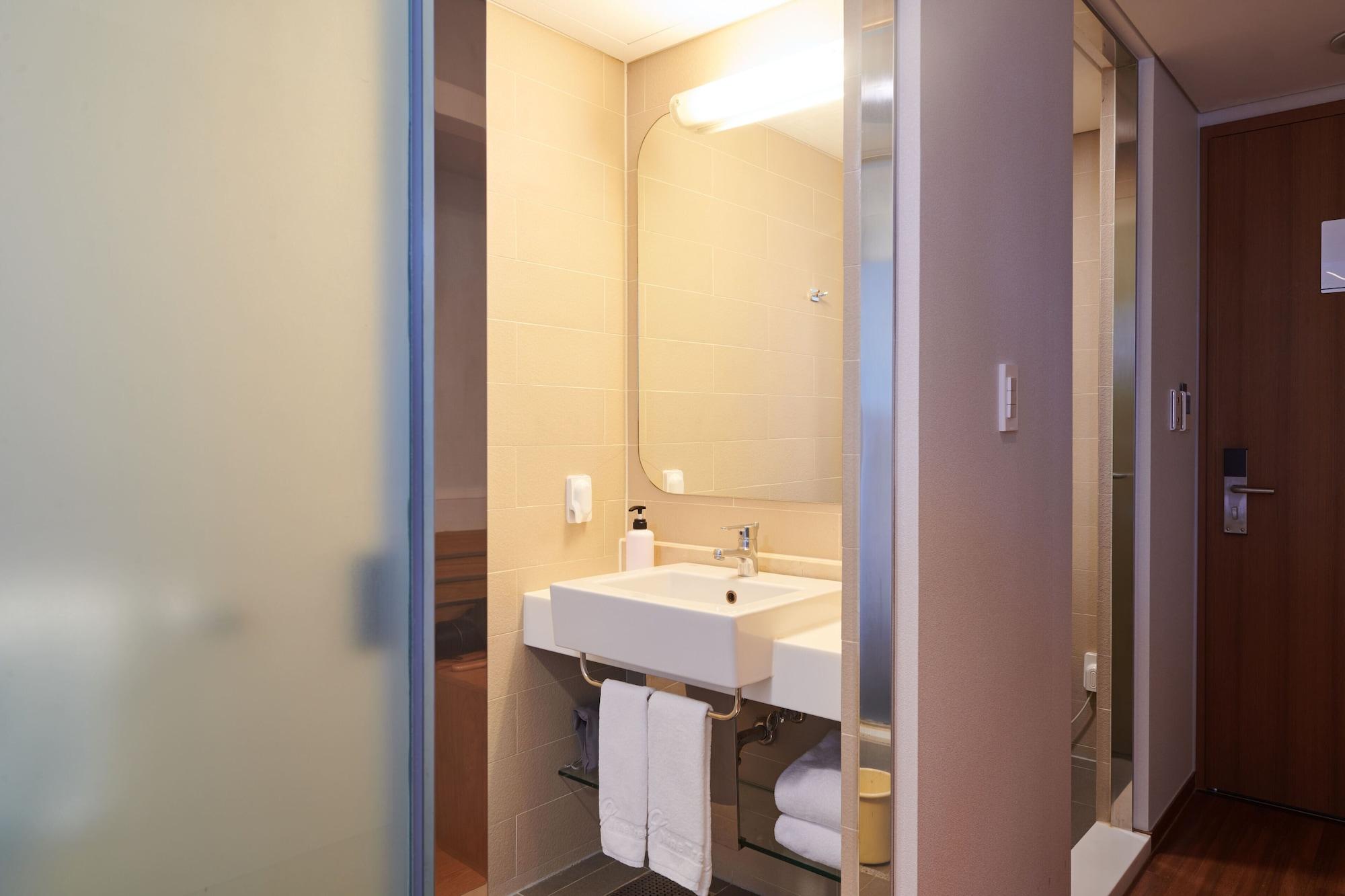 Nine Tree By Parnas Myeongdong 1 Hotel Seoul