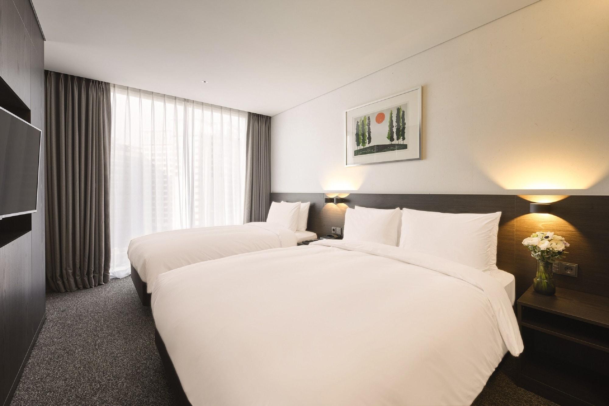 Nine Tree By Parnas Insadong Hotel 4*