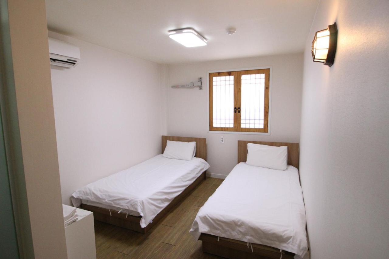 Golden Park Myeongdong Hotel 2*